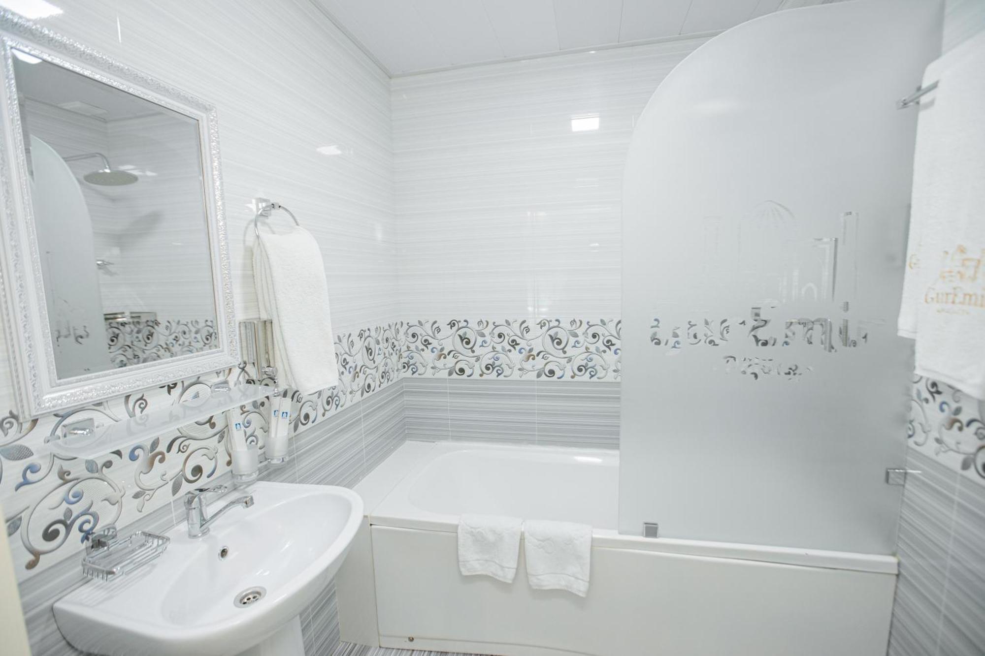 Gur Emir Palace Boutique Hotel Samarkand Bagian luar foto
